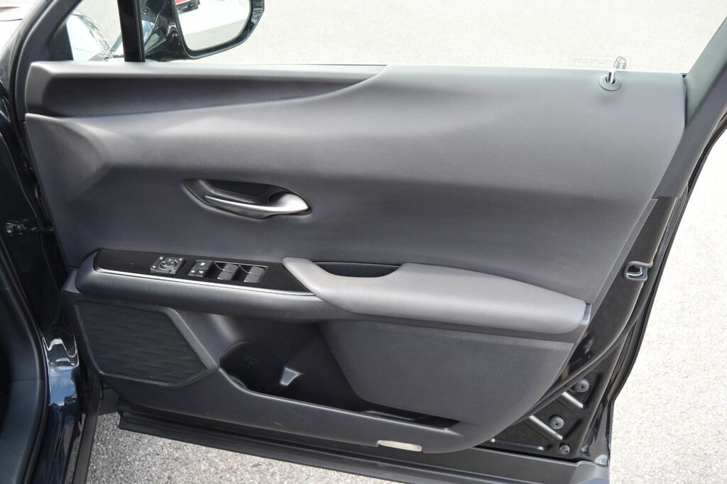 Lexus UX Ux 250H 4X2 Cvt Black #33