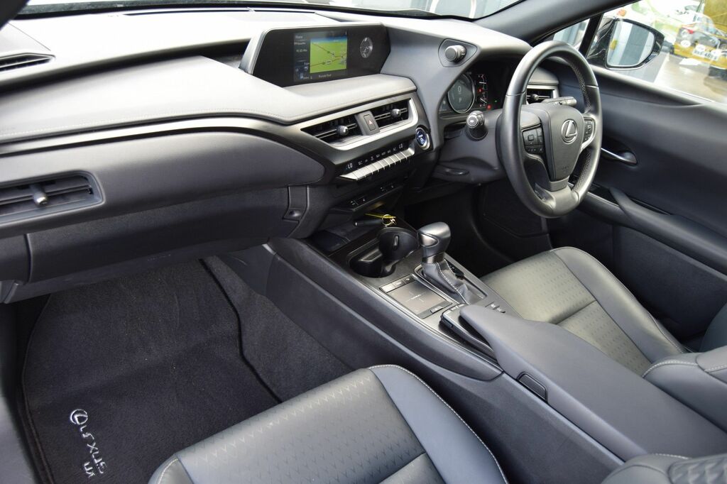 Lexus UX Ux 250H 4X2 Cvt Black #23