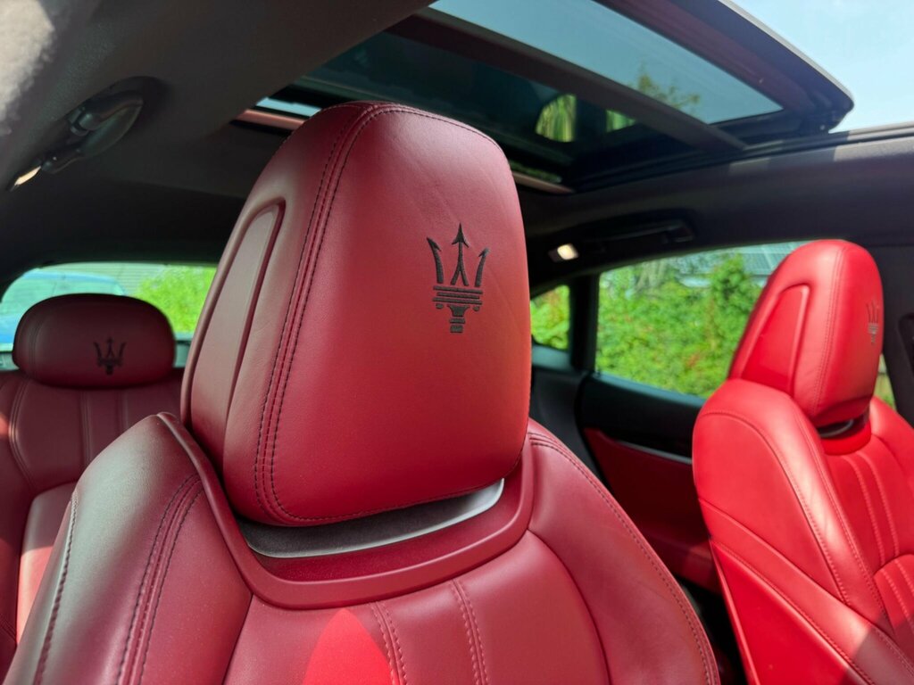 Maserati Levante V6d Auto White #16