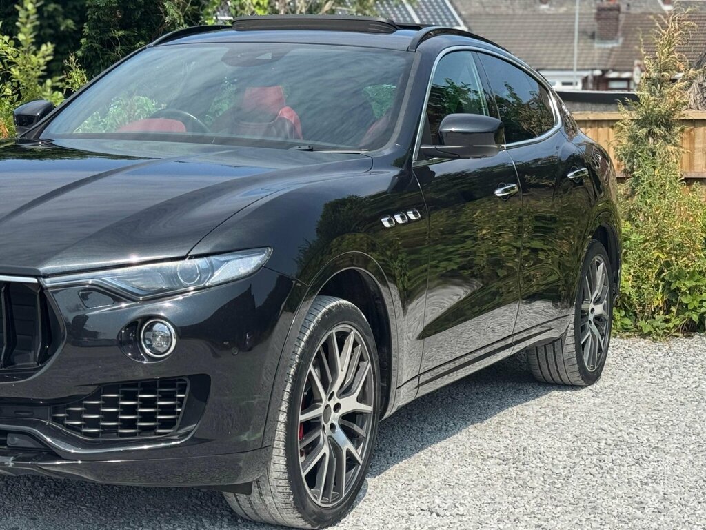 Maserati Levante V6d Auto White #59