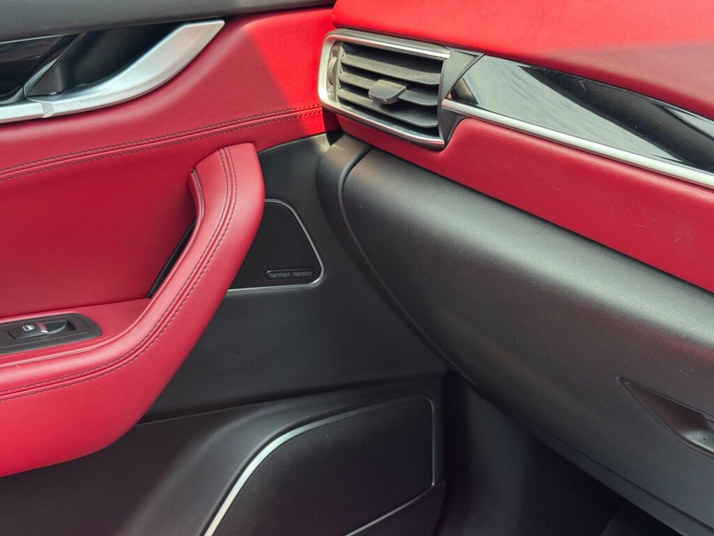 Maserati Levante V6d Auto White #52