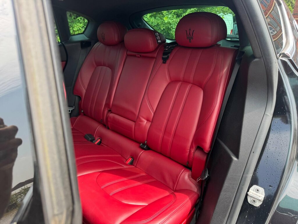 Maserati Levante V6d Auto White #23