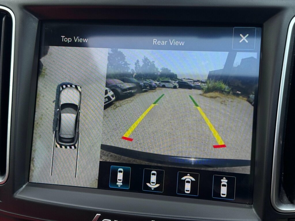 Maserati Levante V6d Auto White #39
