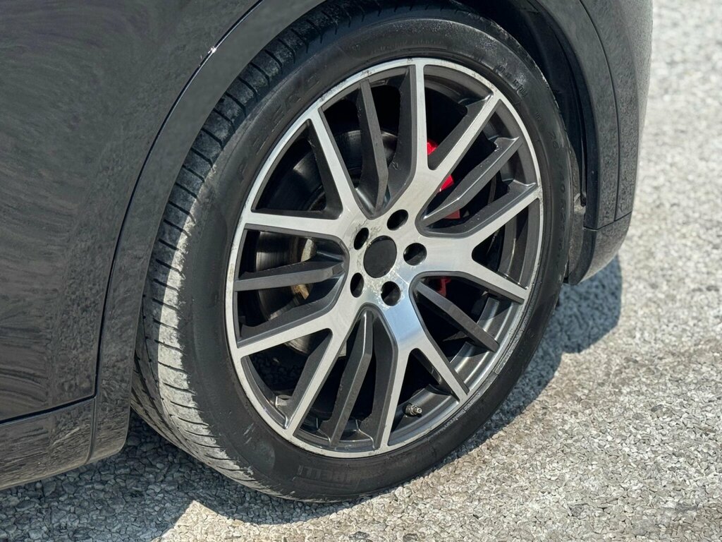 Maserati Levante V6d Auto White #76