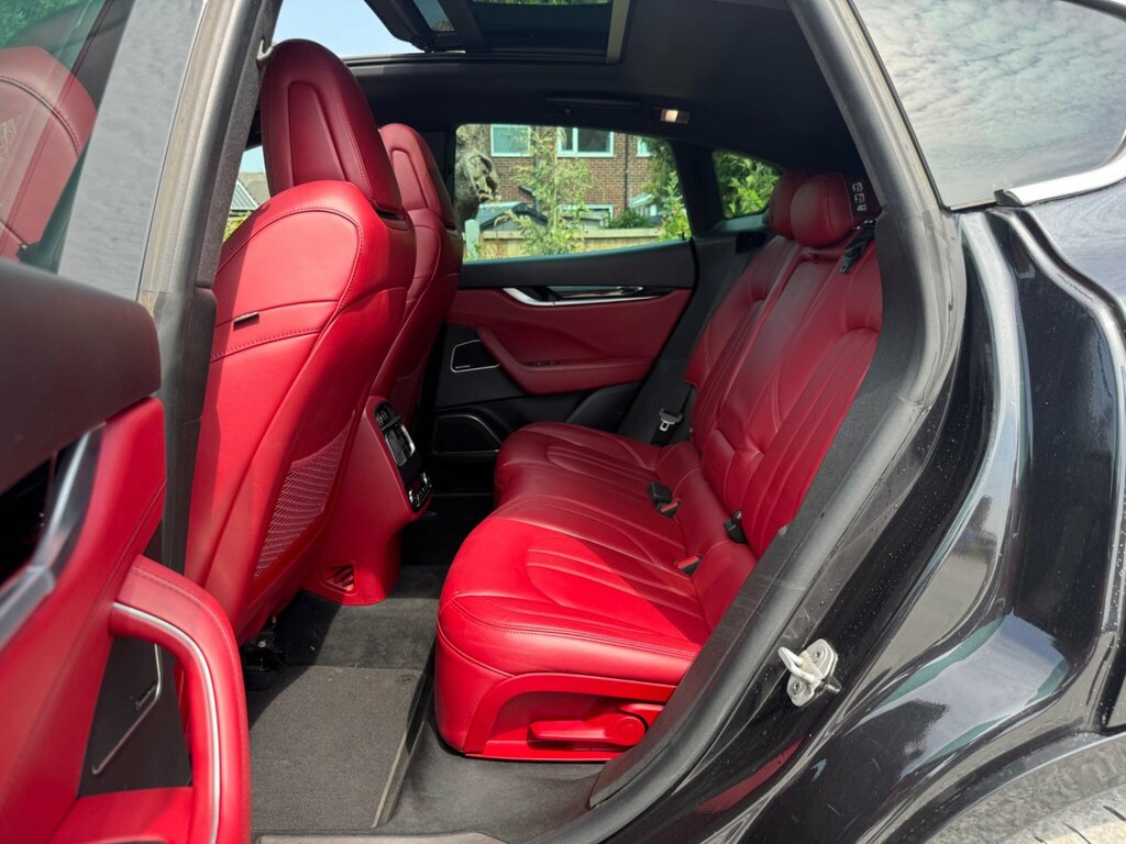 Maserati Levante V6d Auto White #22