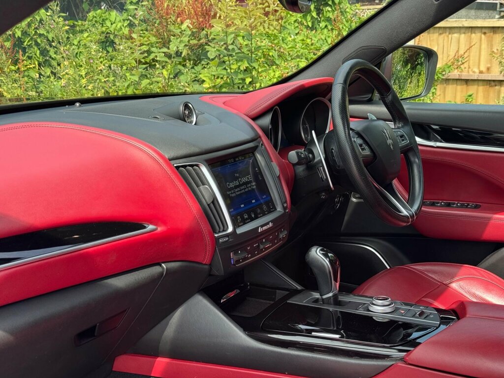 Maserati Levante V6d Auto White #11