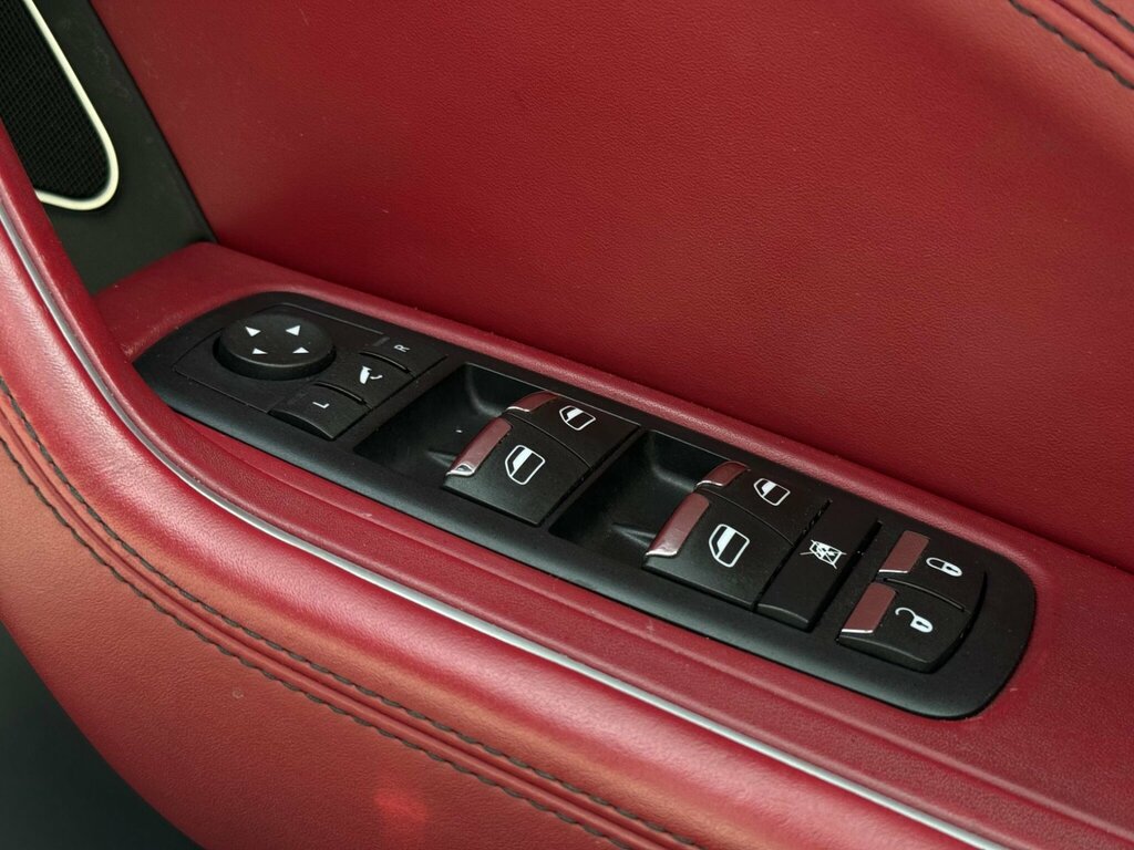 Maserati Levante V6d Auto White #48