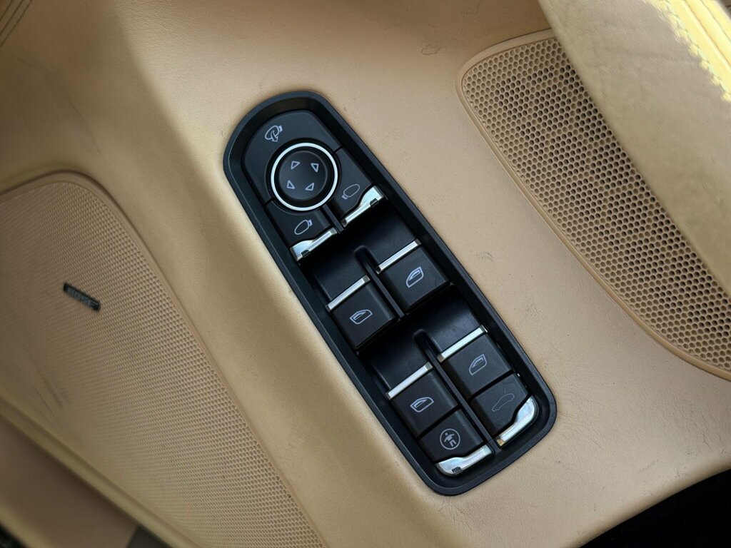 Porsche Panamera Hatchback Brown #36