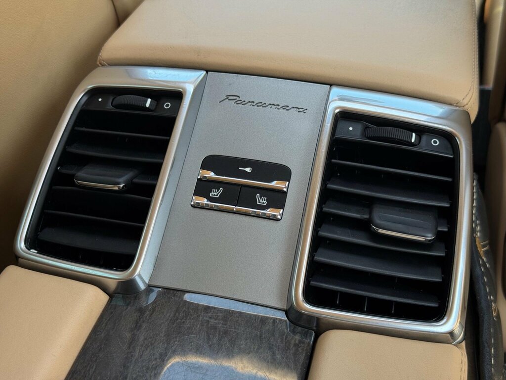 Porsche Panamera Hatchback Brown #41