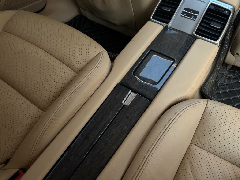 Porsche Panamera Hatchback Brown #60