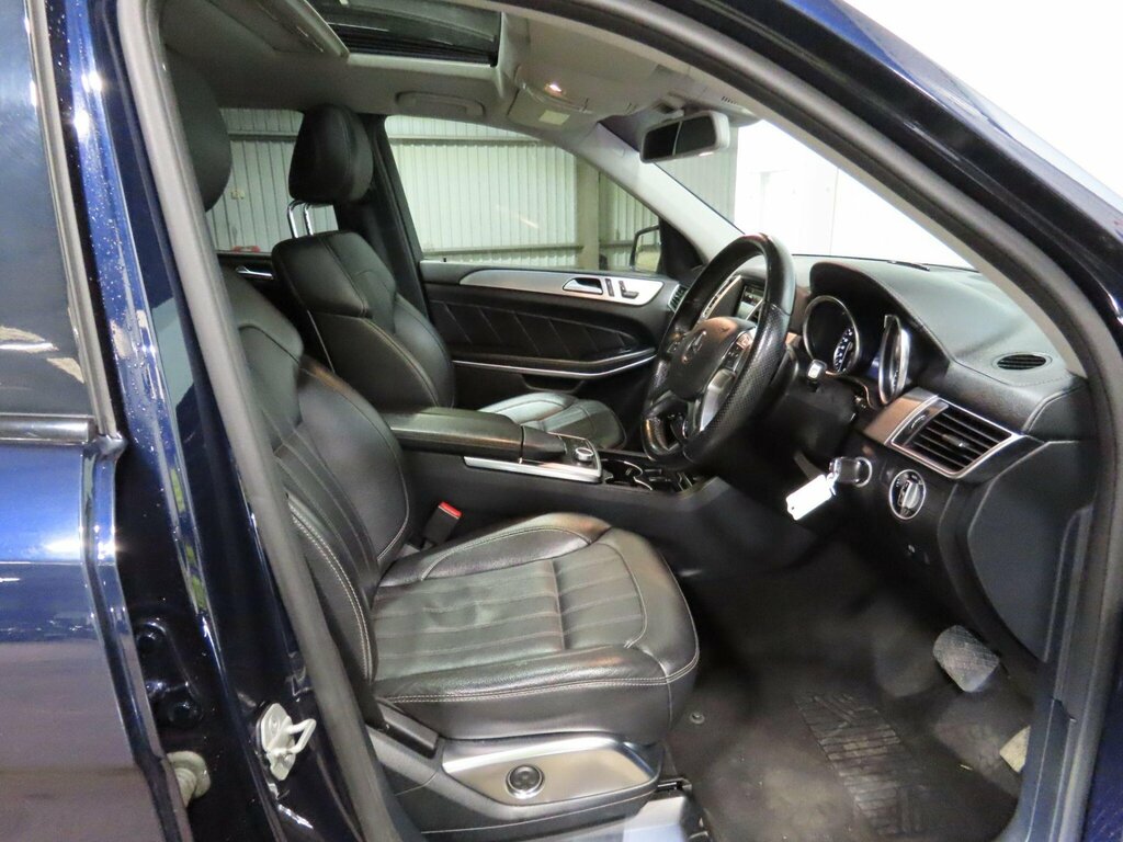 Mercedes-Benz GL Class Black #7