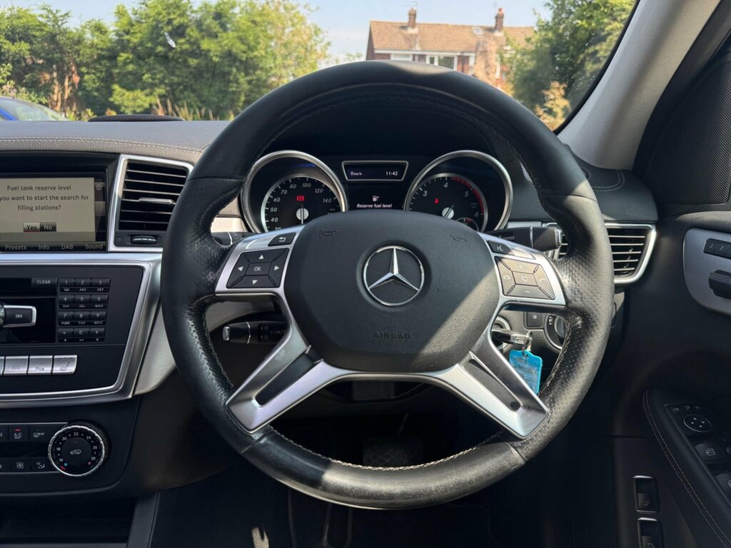 Mercedes-Benz GL Class Black #27