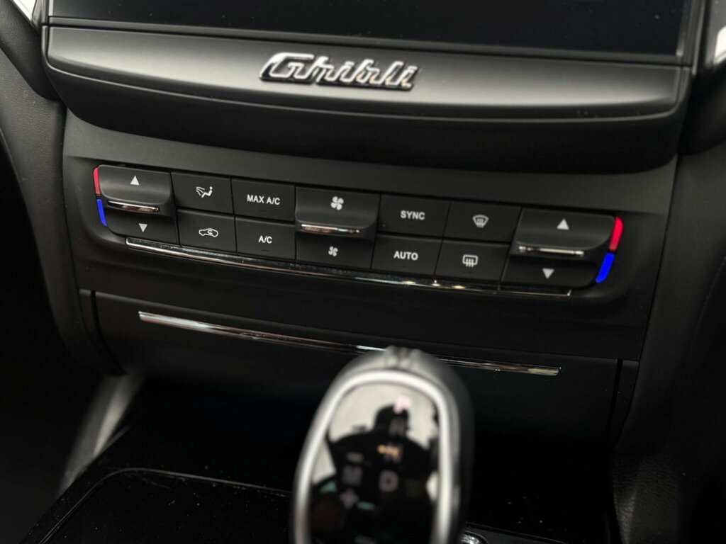 Maserati Ghibli V6 White #35