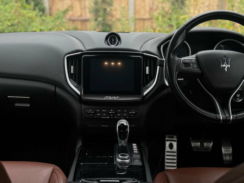 Maserati Ghibli V6 White #38