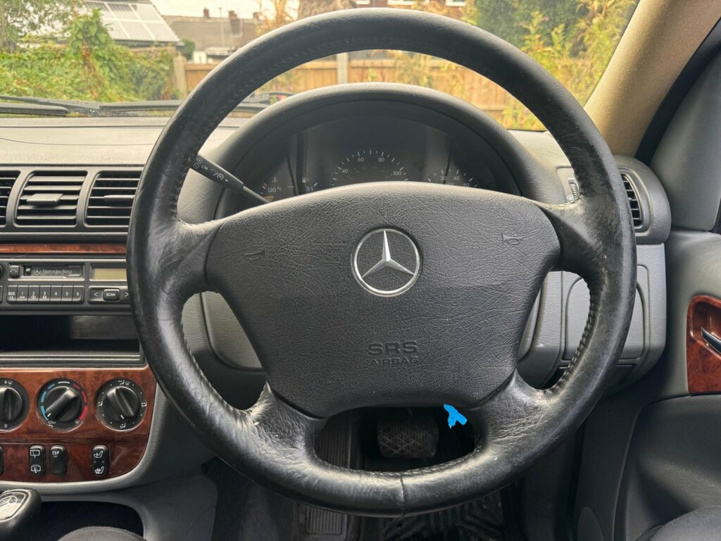 Mercedes-Benz M Class Ml270 Cdi 5-Door Silver #22