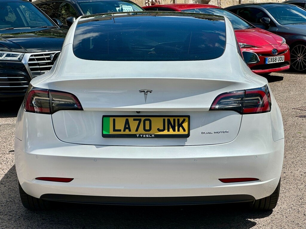 Tesla Model 3 Saloon LA70JNK White #4