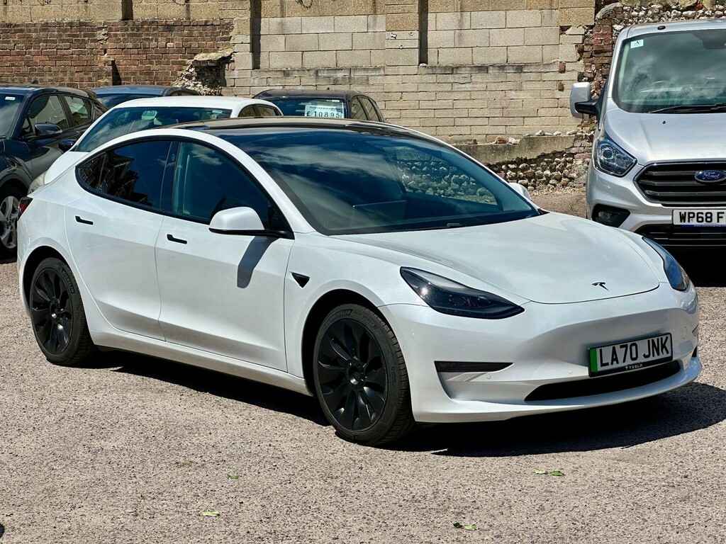 Tesla Model 3 Saloon LA70JNK White #5