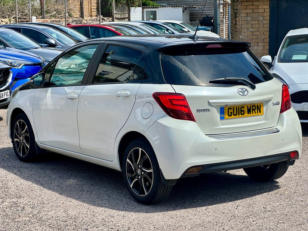 Toyota Yaris Hatchback GU16WRN White #4