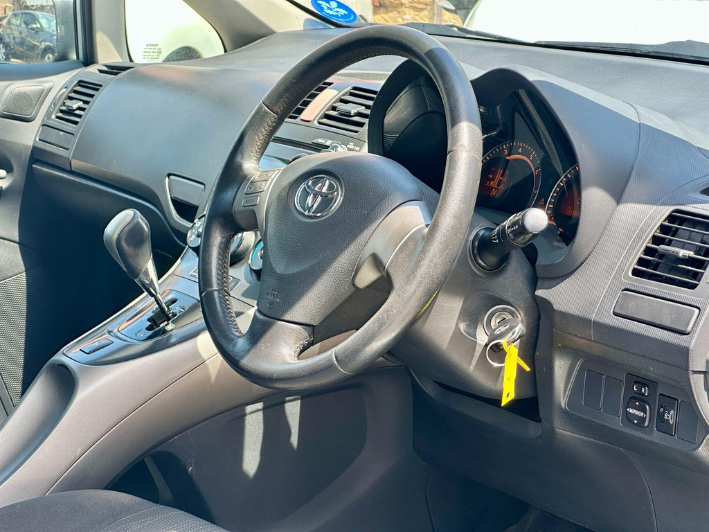 Toyota Auris 1.6 Vvt-i Tr Hatchback 166 Gkm Grey #35