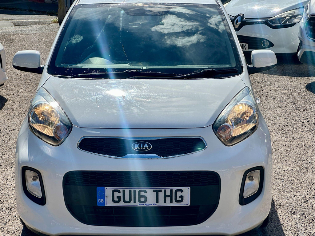 Kia Picanto Hatchback White #2