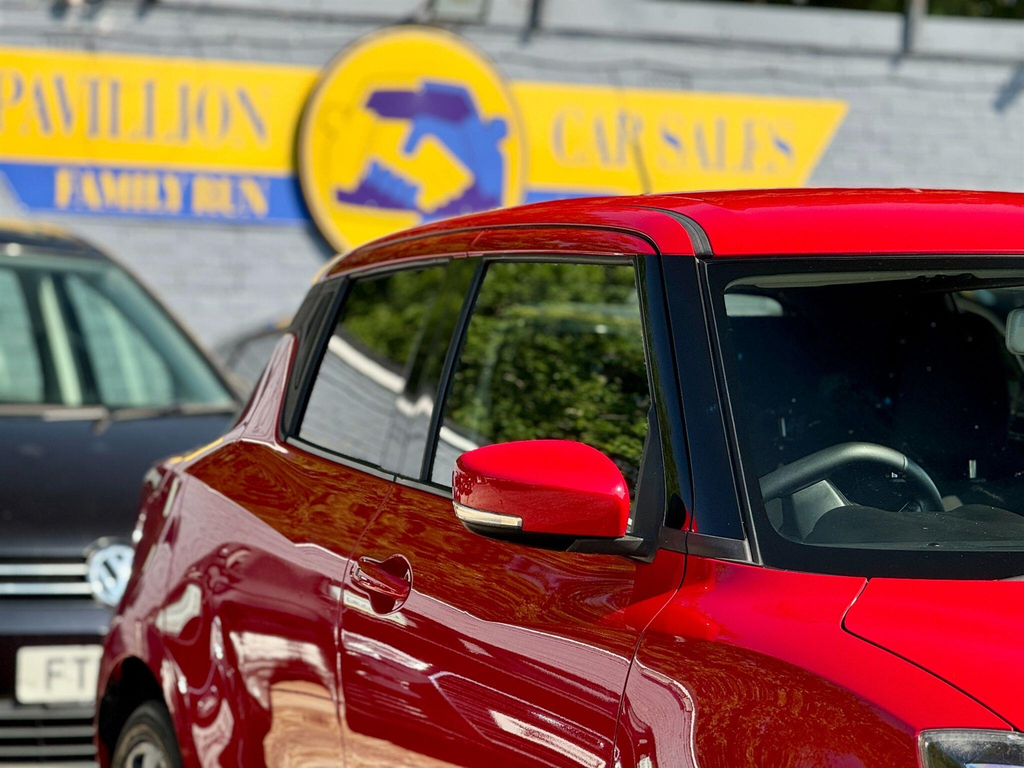 Suzuki Swift Suzuki Swift Hybrid 1.0 Boosterjet Shvs Sz5 Red #51