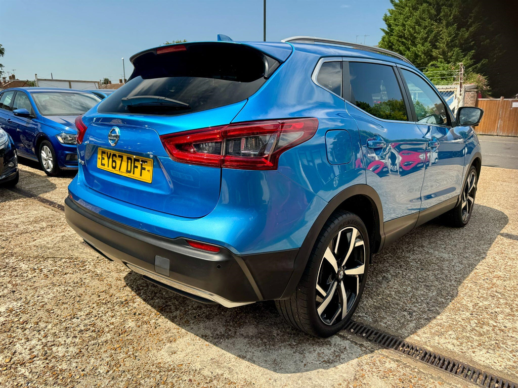 Nissan Qashqai 1.2 Dig-t Tekna Glass Roof Pack Blue #25