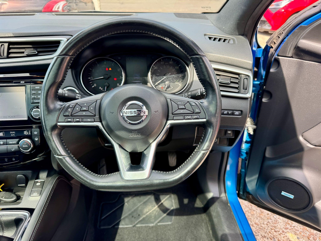 Nissan Qashqai 1.2 Dig-t Tekna Glass Roof Pack Blue #55
