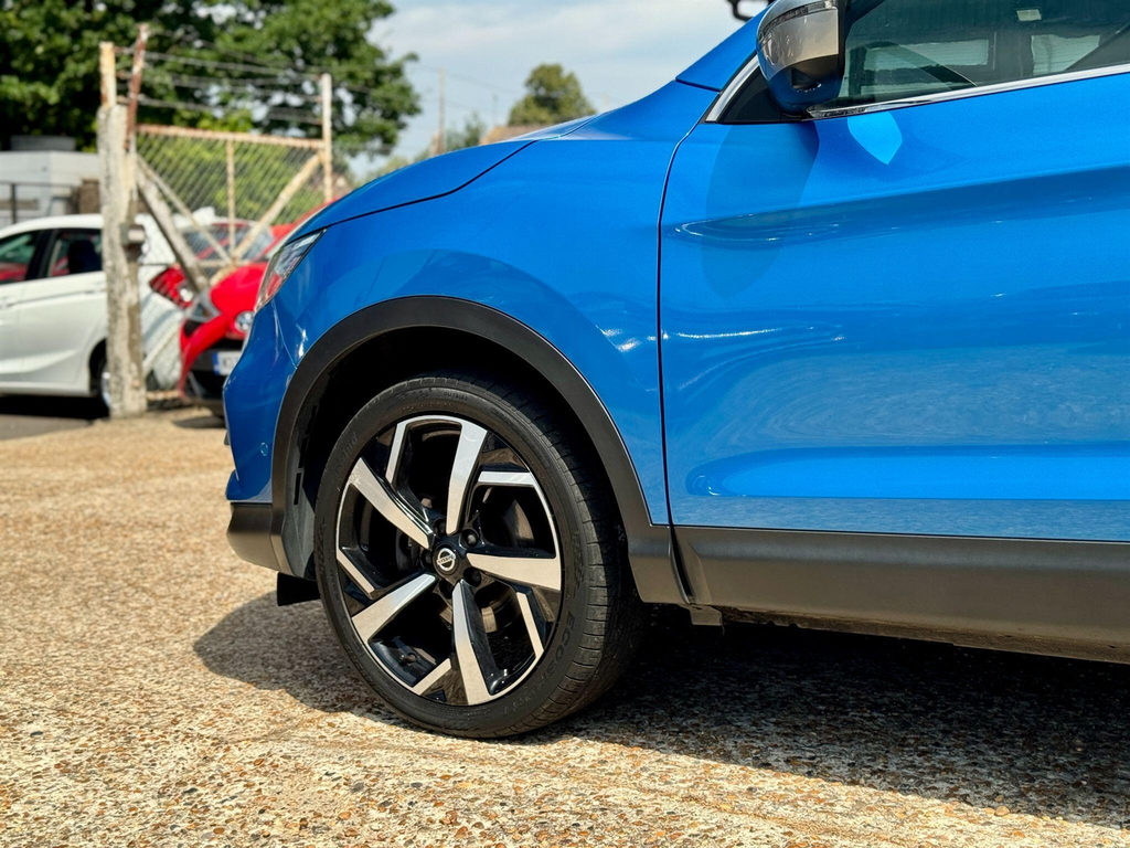 Nissan Qashqai 1.2 Dig-t Tekna Glass Roof Pack Blue #16