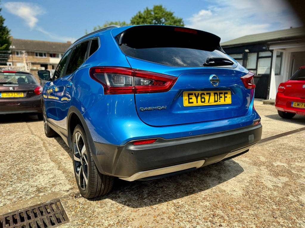 Nissan Qashqai 1.2 Dig-t Tekna Glass Roof Pack Blue #20