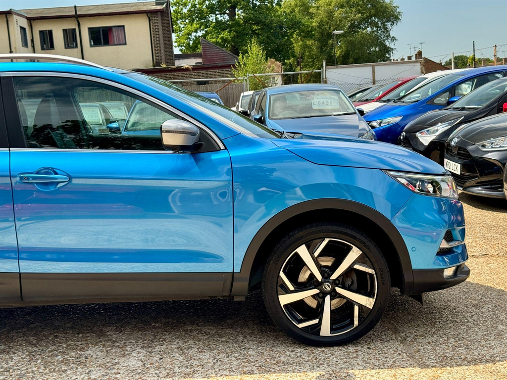 Nissan Qashqai 1.2 Dig-t Tekna Glass Roof Pack Blue #30