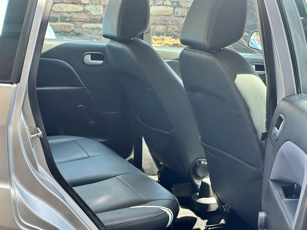 Ford Fiesta Ghia Silver #13