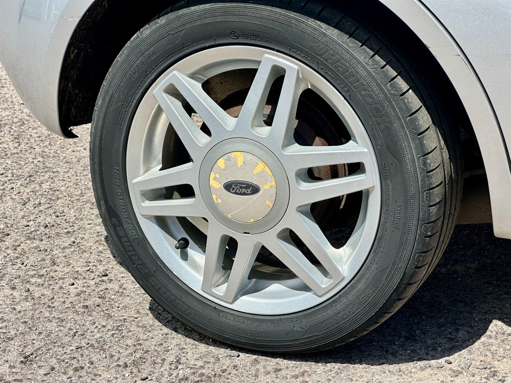 Ford Fiesta Ghia Silver #28