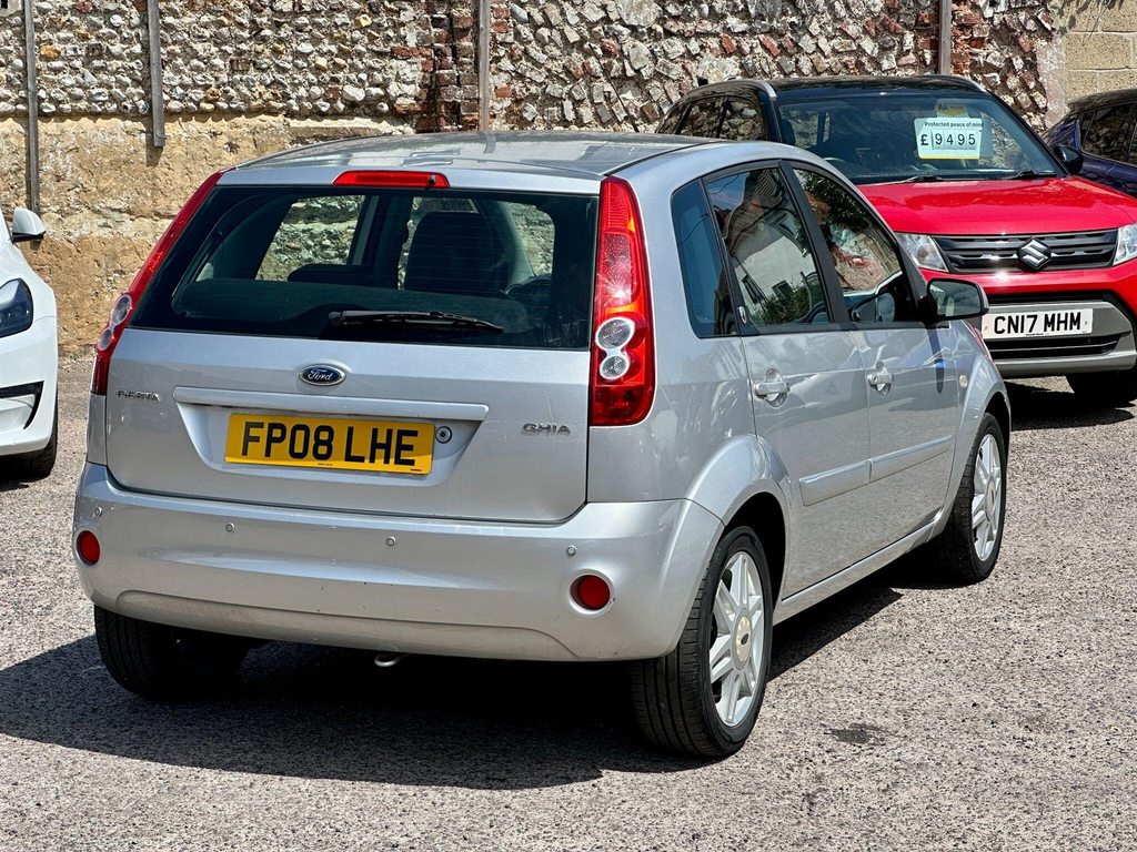 Ford Fiesta Ghia Silver #7