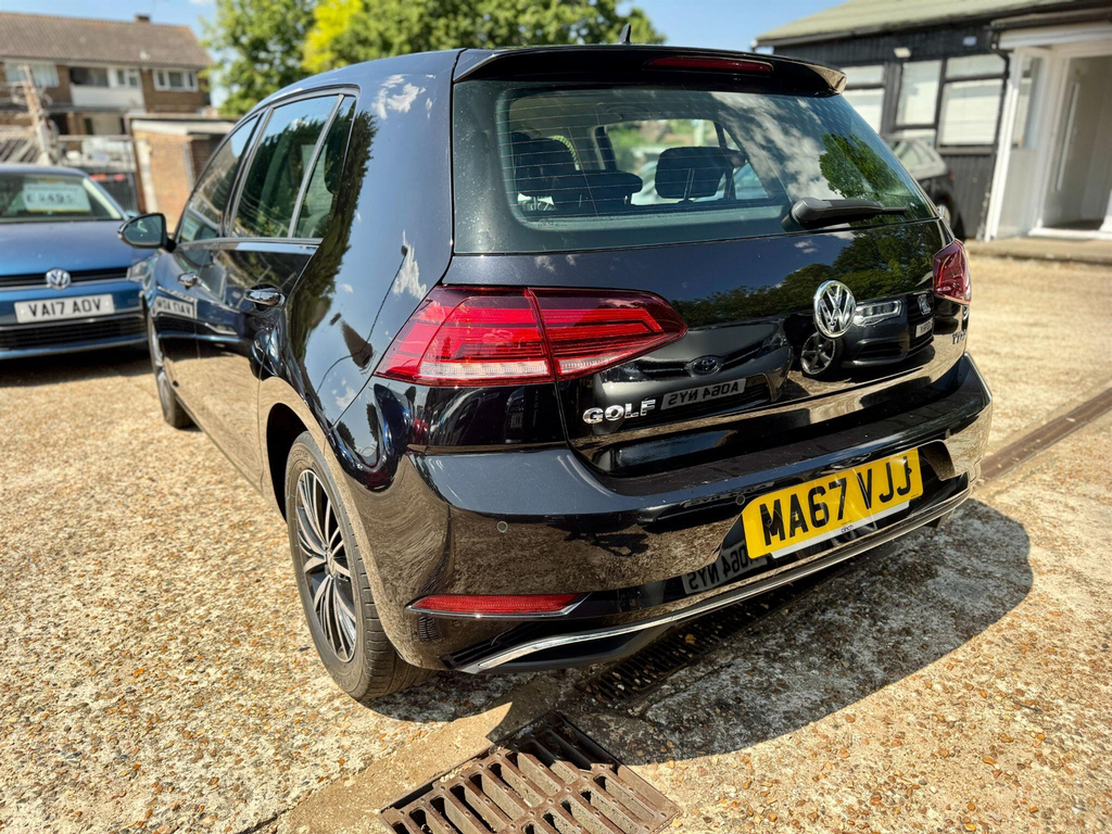 Volkswagen Golf Hatchback MA67VJJ Black #4