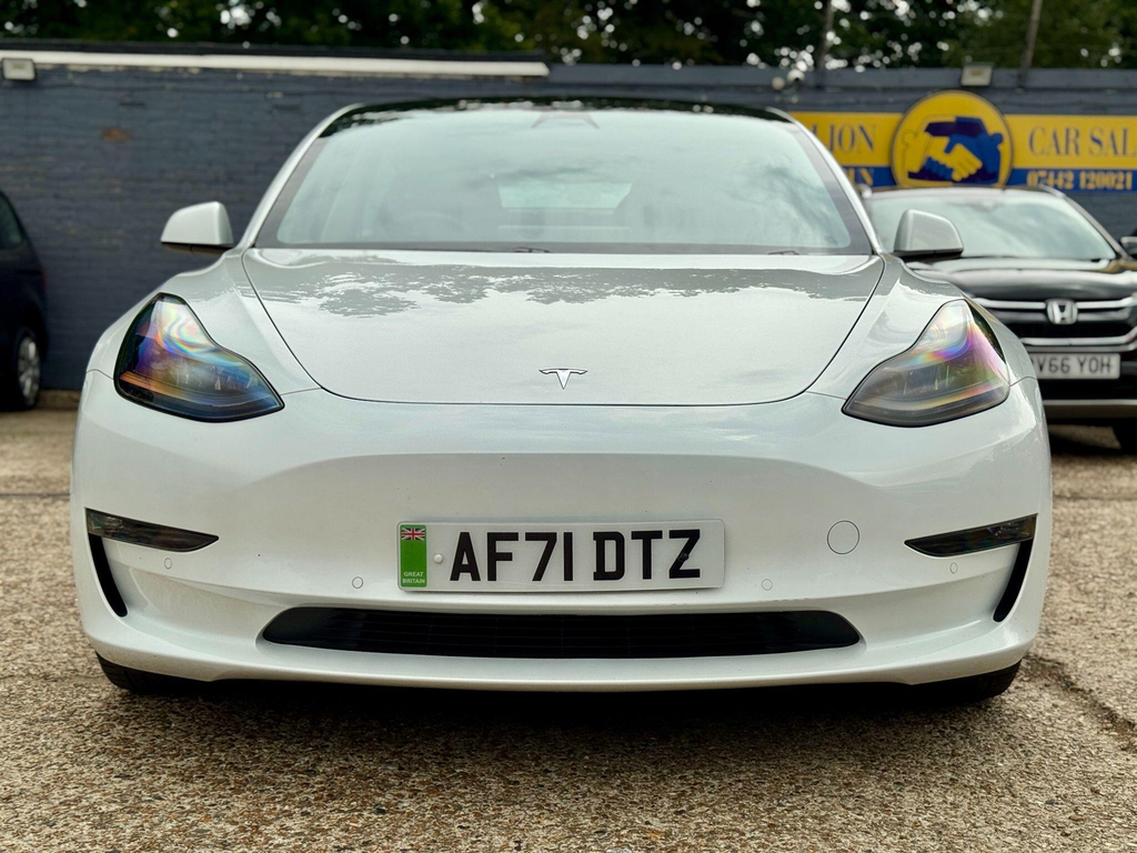Tesla Model 3 Saloon AF71DTZ White #2