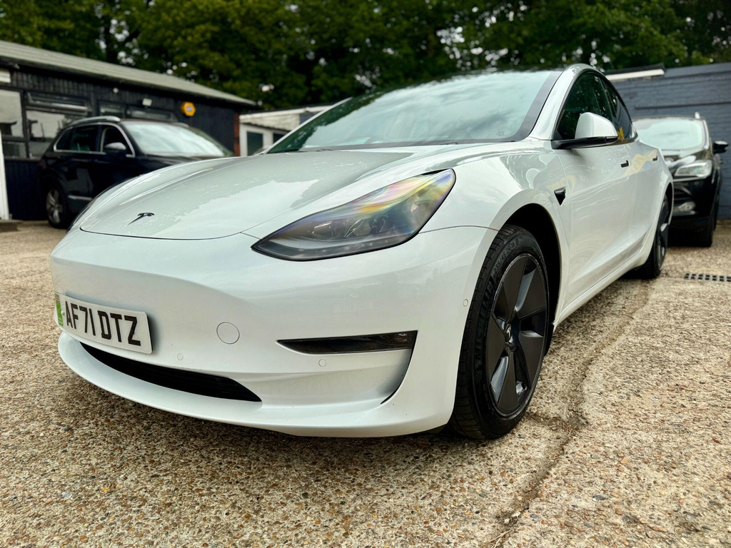 Tesla Model 3 Saloon AF71DTZ White #3