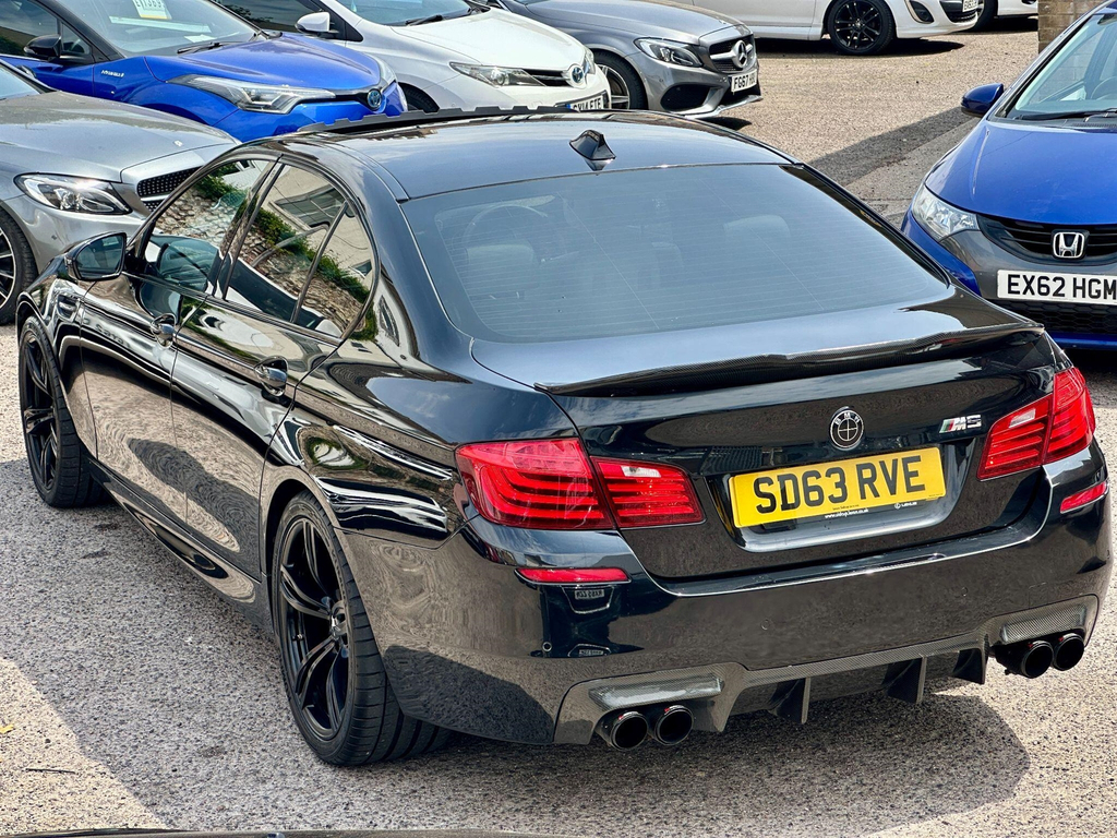 BMW M5 Saloon Black #4