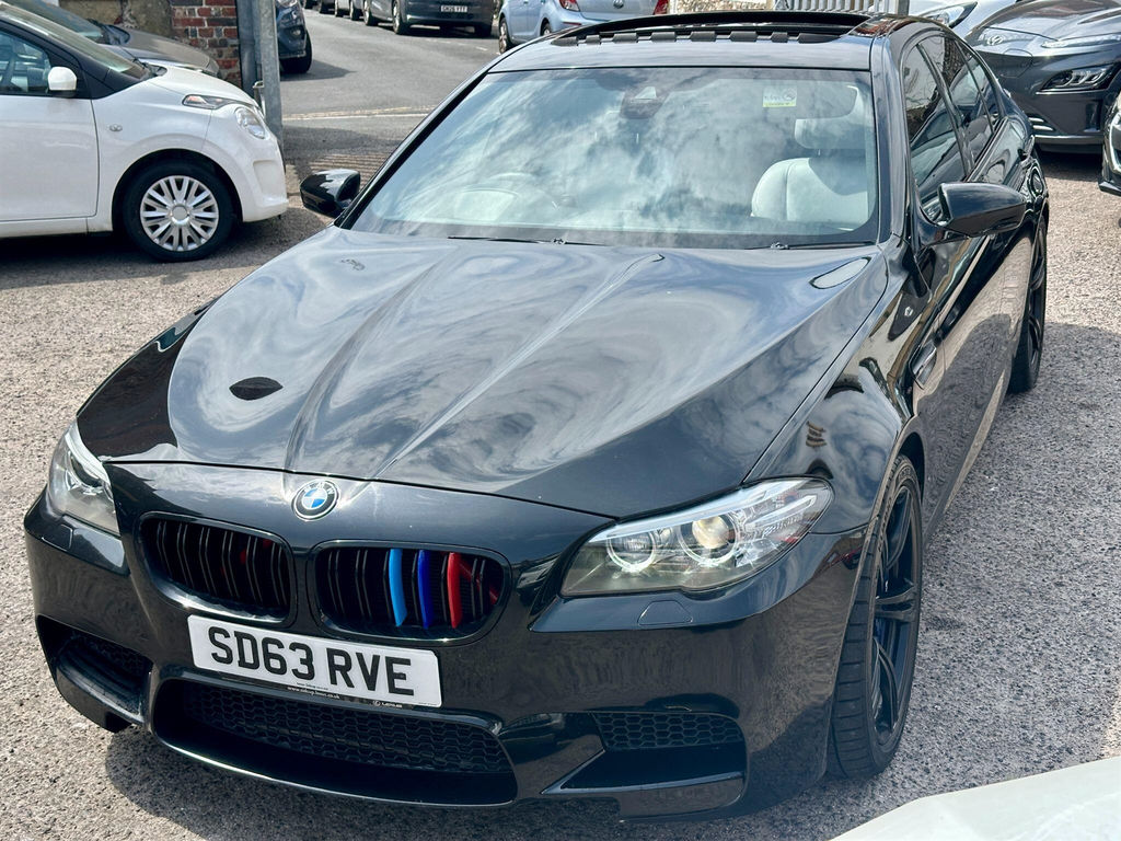 BMW M5 Saloon Black #3