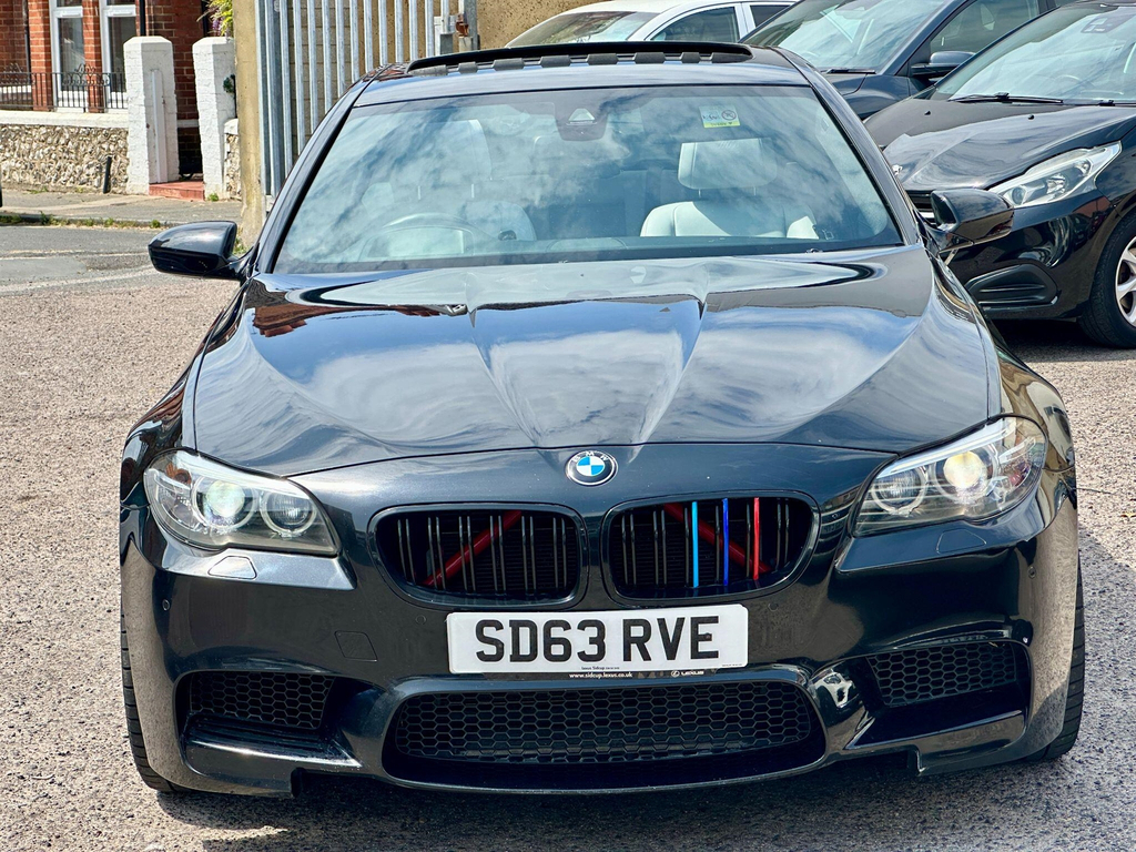 BMW M5 Saloon Black #2
