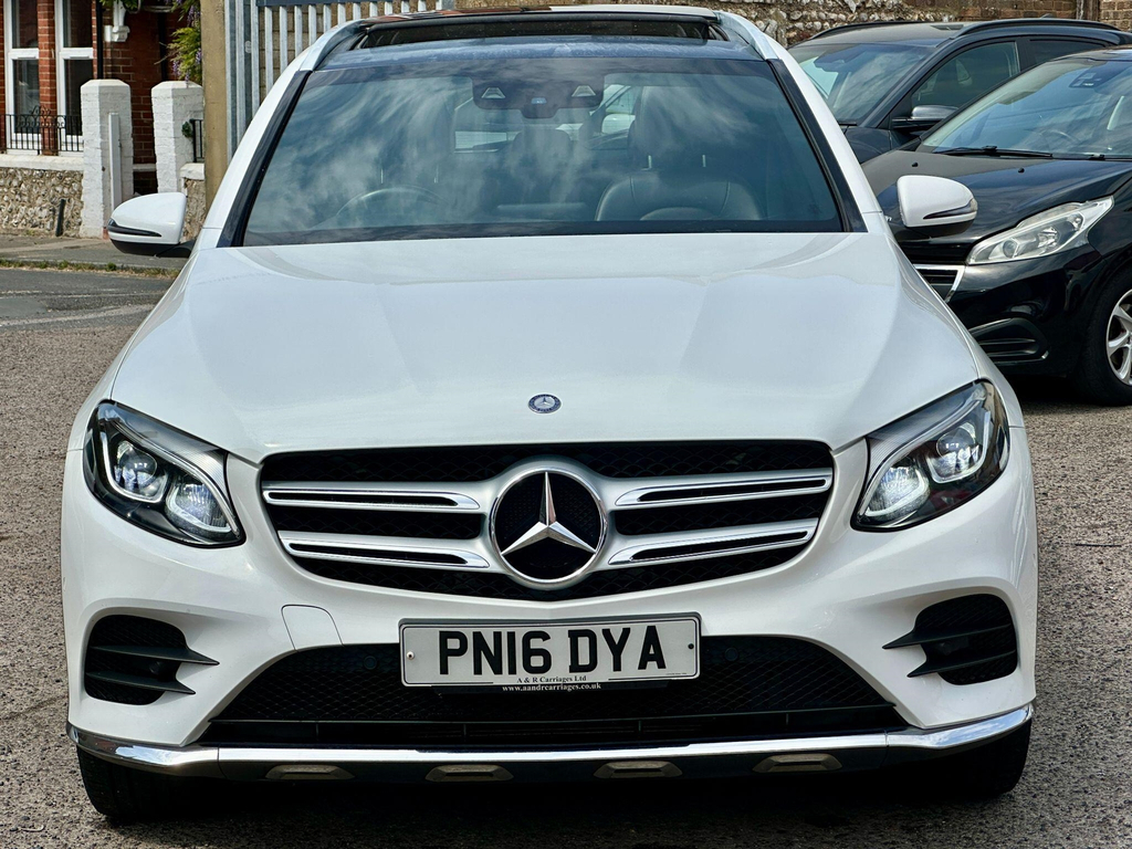 Mercedes-Benz GLC Class Glc 250 D 4Matic Amg Line Premium White #2