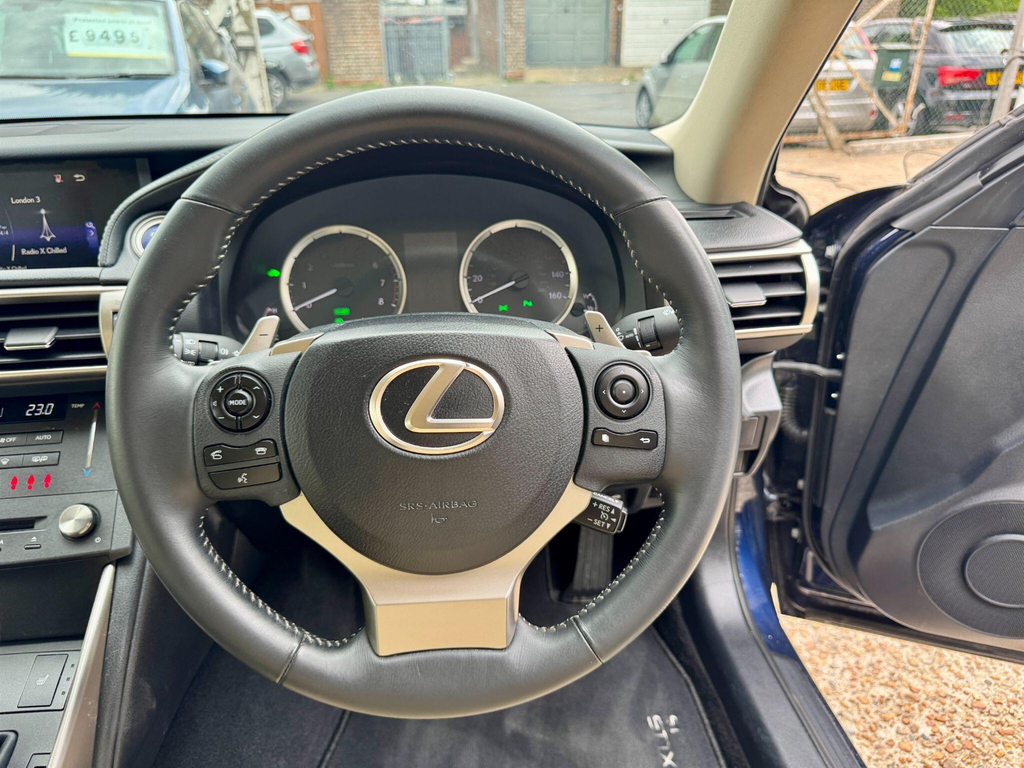 Lexus IS 2.5 300H Luxury E-cvt Euro 5 Ss White #58