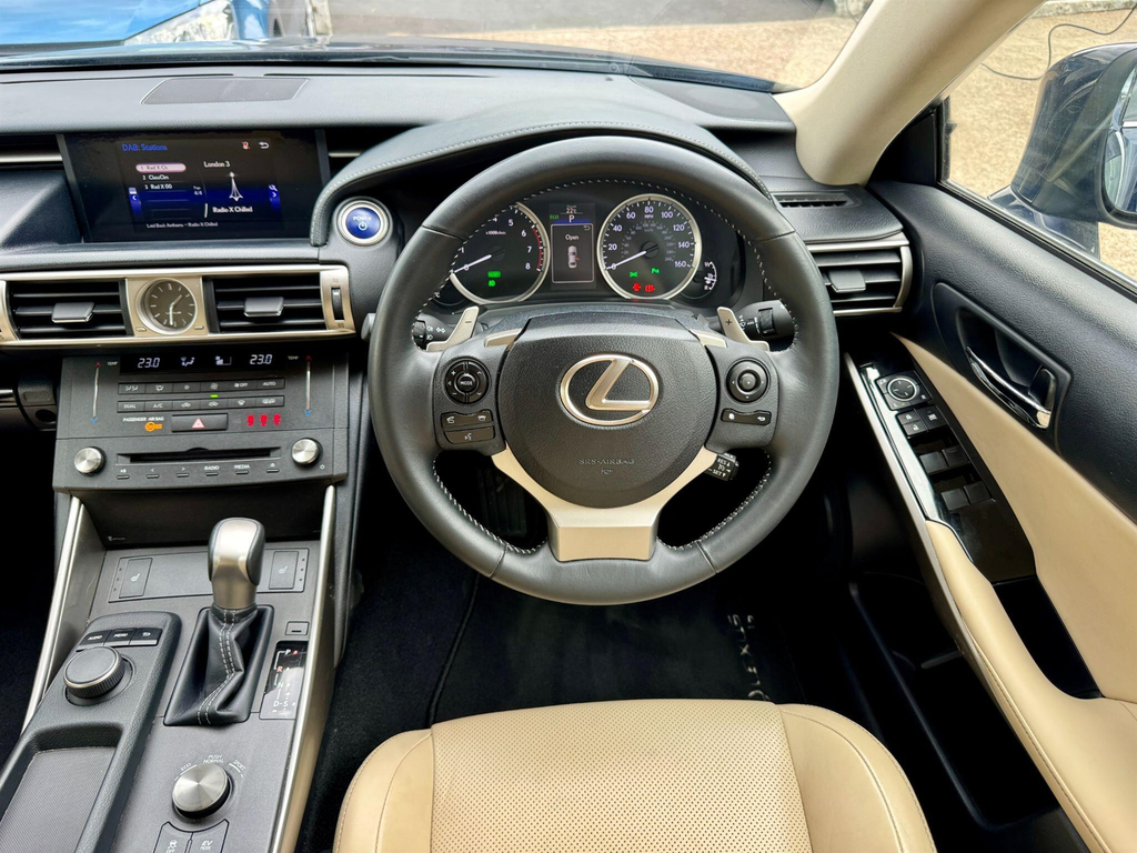 Lexus IS 2.5 300H Luxury E-cvt Euro 5 Ss White #56
