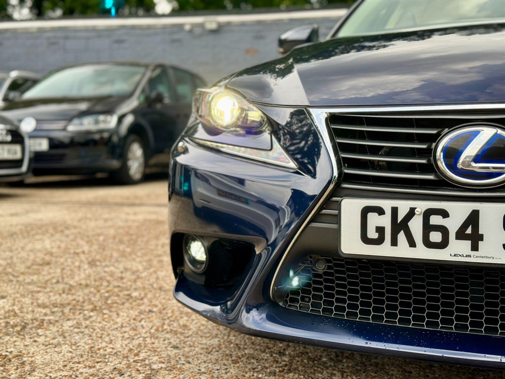 Lexus IS 2.5 300H Luxury E-cvt Euro 5 Ss White #64