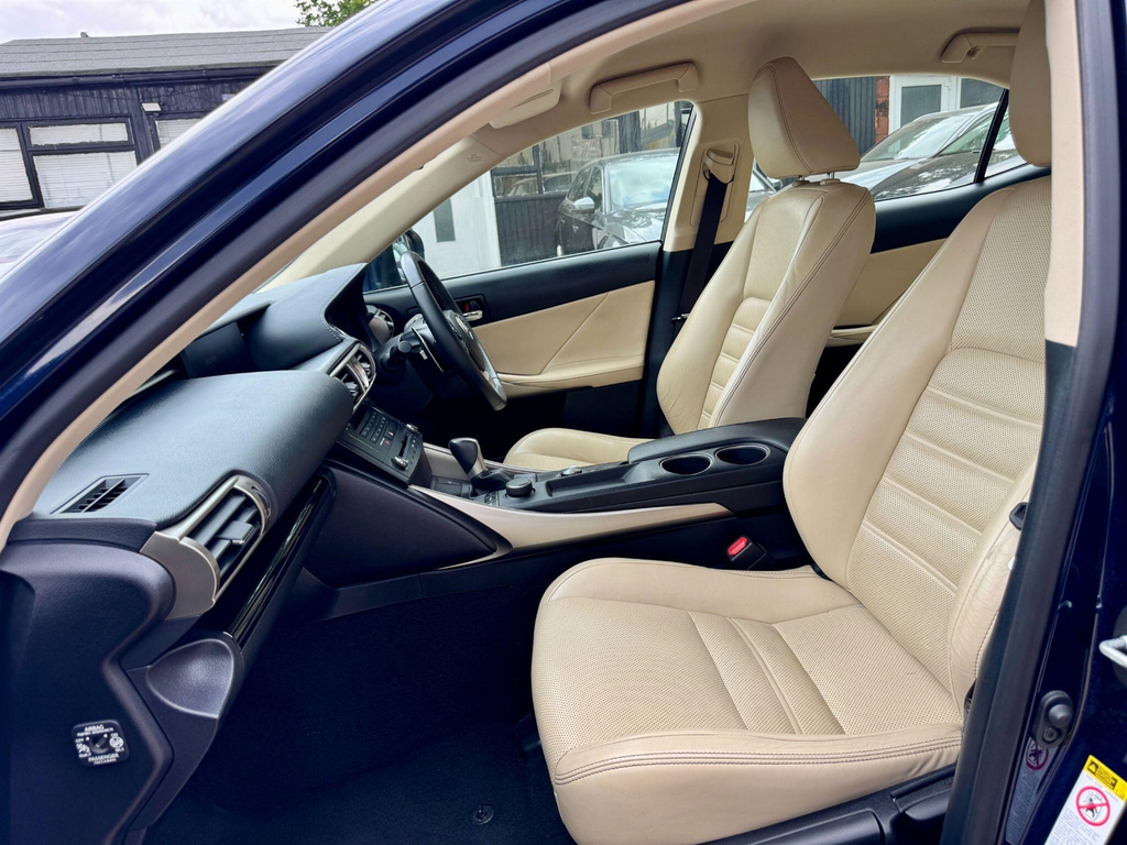 Lexus IS 2.5 300H Luxury E-cvt Euro 5 Ss White #59