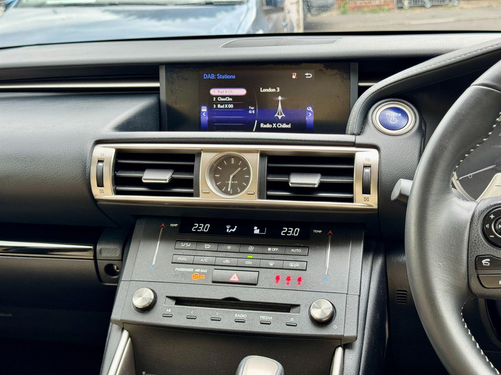 Lexus IS 2.5 300H Luxury E-cvt Euro 5 Ss White #49