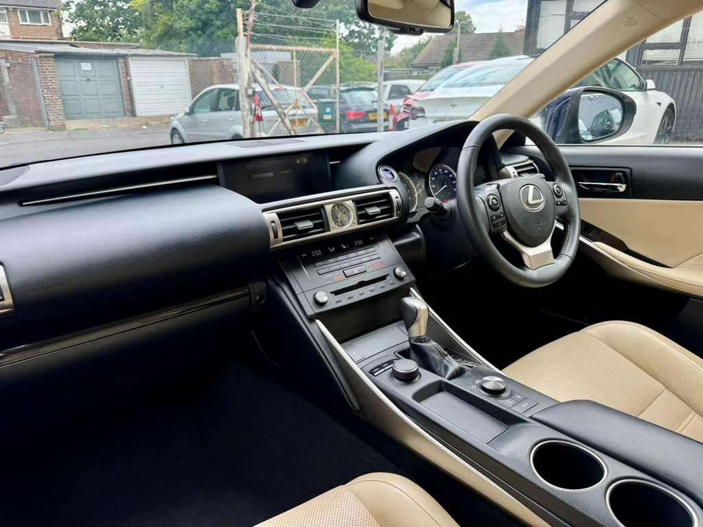 Lexus IS 2.5 300H Luxury E-cvt Euro 5 Ss White #23