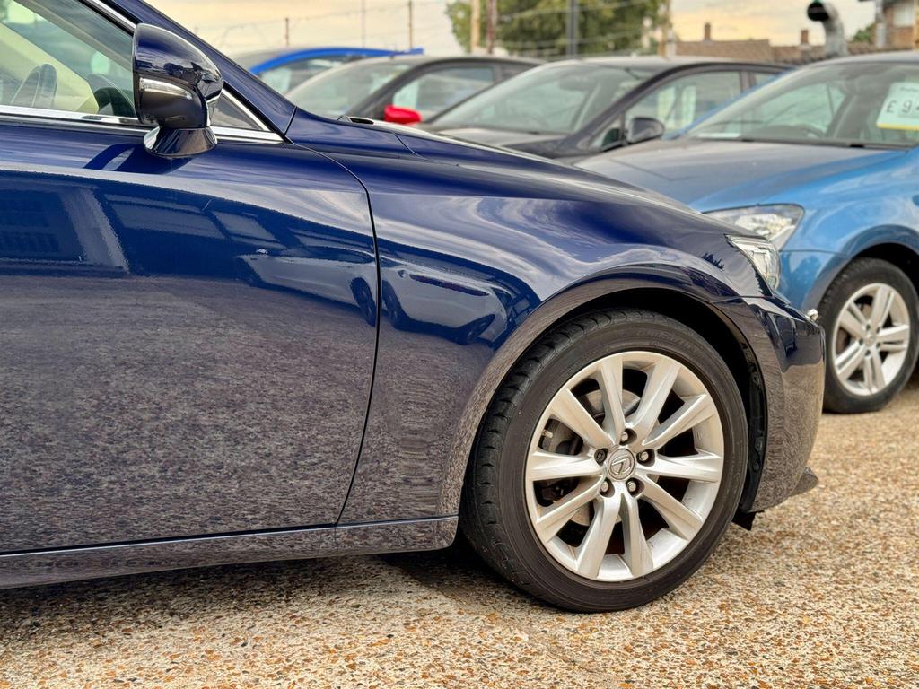 Lexus IS 2.5 300H Luxury E-cvt Euro 5 Ss White #69