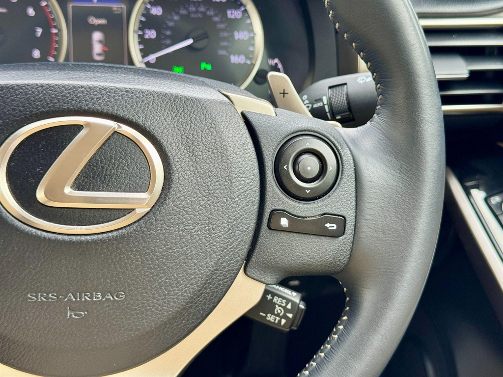 Lexus IS 2.5 300H Luxury E-cvt Euro 5 Ss White #57