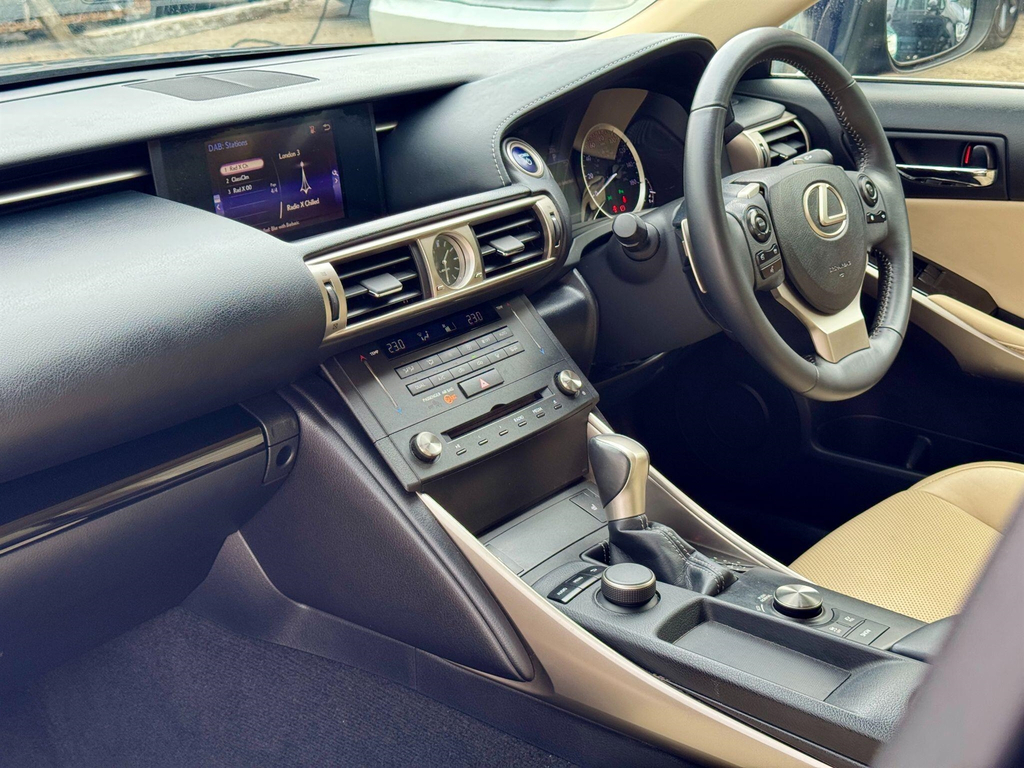 Lexus IS 2.5 300H Luxury E-cvt Euro 5 Ss White #22