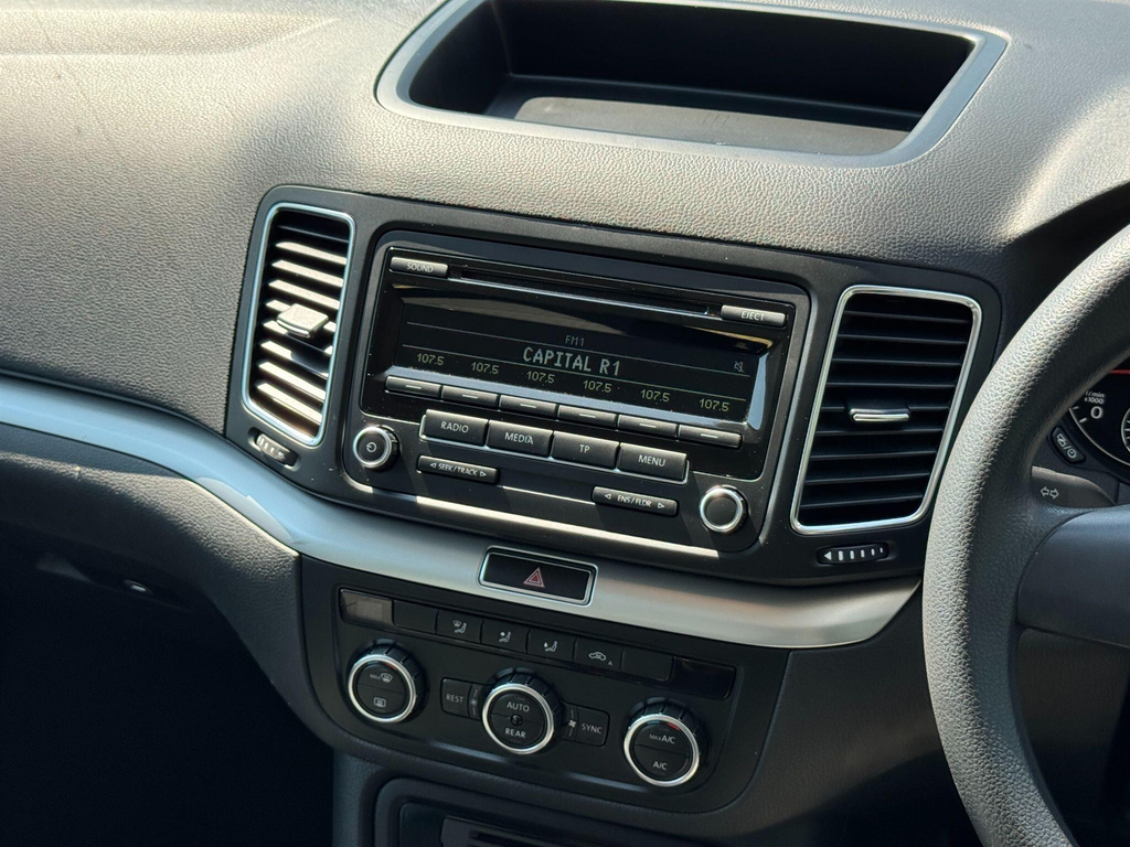 Volkswagen Sharan Executive Tdi Dsg Silver #35